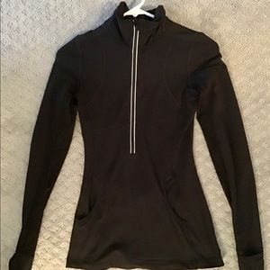 Lululemon half zip up in Rulu fabric!